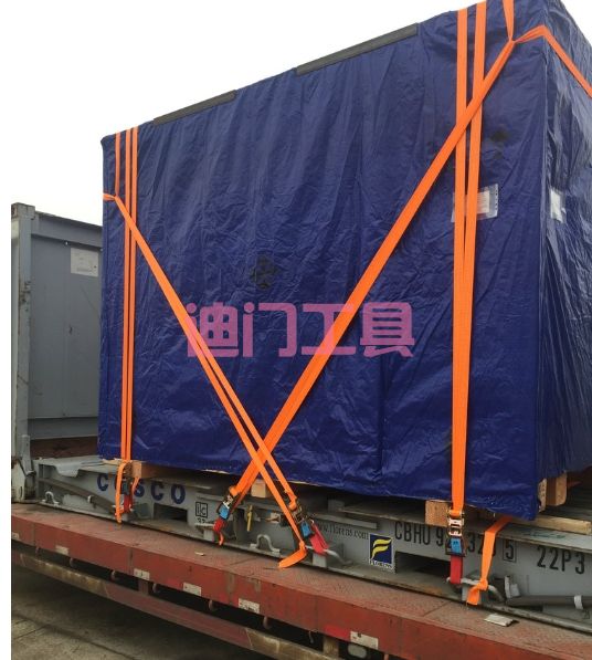 紧固器捆绑带在北方暴雪天的大作用(图1) 紧固器捆绑带在北方暴雪天的大作用(图1)